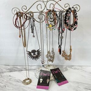 Lot Bundle DIY Jewelry 55 PCS. Bracelets Neckless Rings Earrings